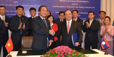 Laos, Vietnam Extend Cooperation in Information Sector