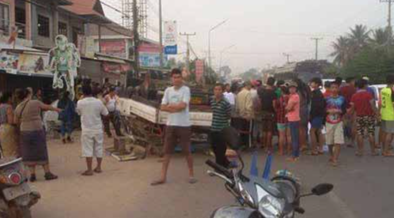 Two Dead, More Than 10 Injured in Salakham Accident