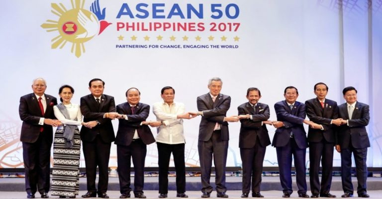 PM Thongloun Joins 31st ASEAN Summit