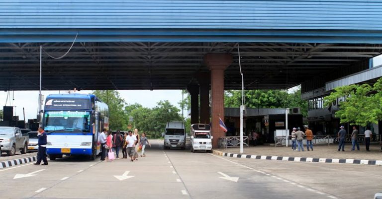 Thai-Border-Crossing-Restricts-Borrowed-Cars