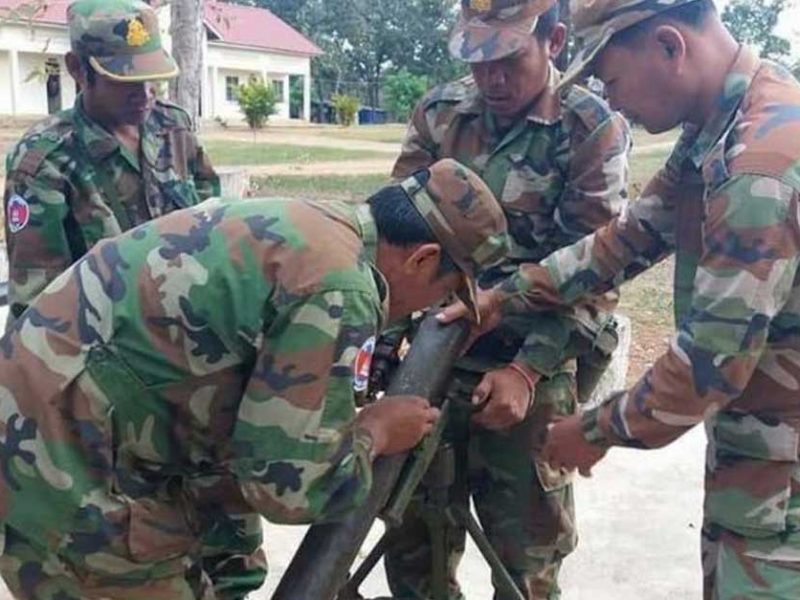 Cambodian Troops Train Laos Border