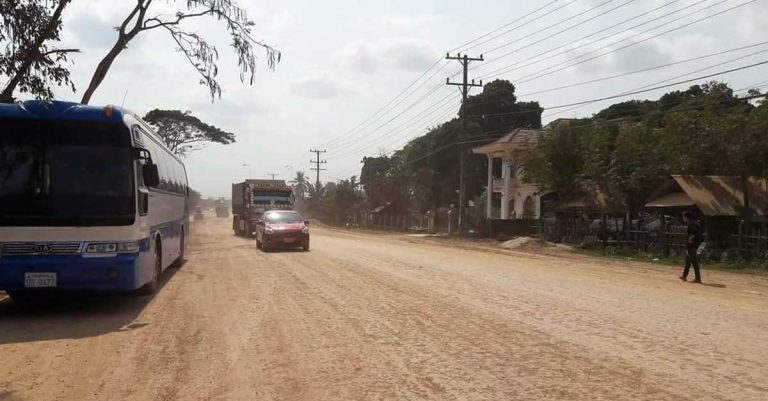 Embankment is New Southern Route for Vientiane