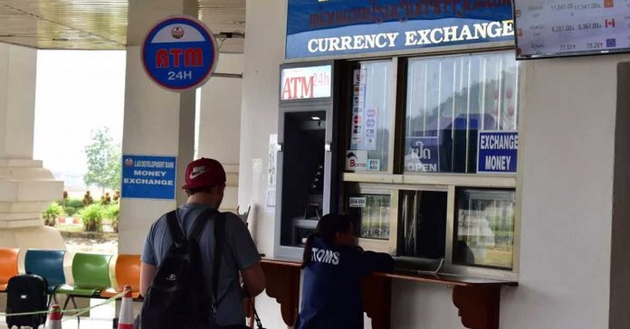 Laos to Tighten Management of Exchange Rates