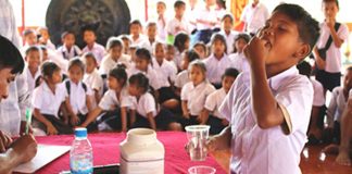 School-based Deworming Program in Laos undertaken by WHO (Photo: WHO)
