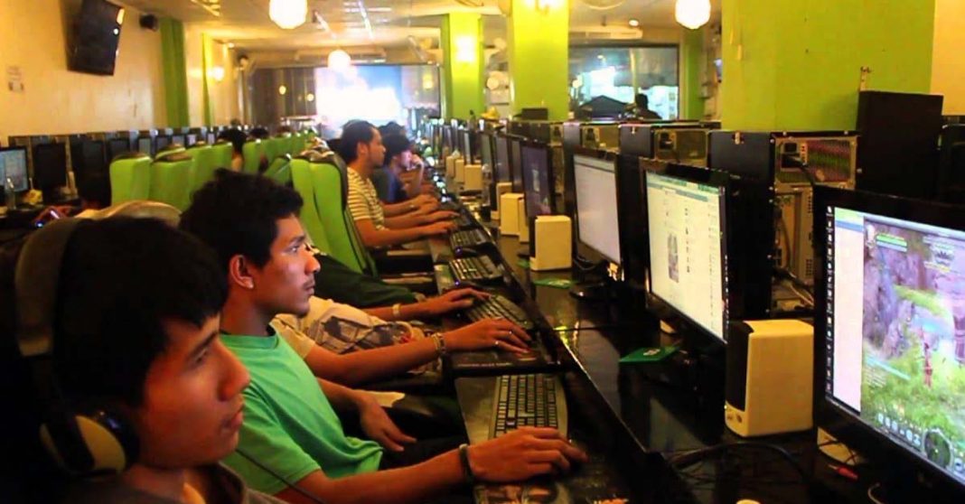 Internet Cafes in Vientiane Operating as Drug and Gambling Dens