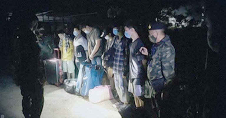 30 Lao Immigrants Caught Illegally Entering Thailand