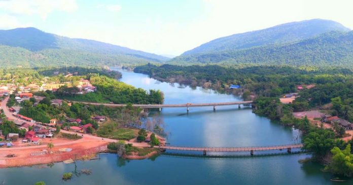 Vientiane to Vang Vieng Expressway to Open December Vientiane to Vang Vieng Expressway to Open December