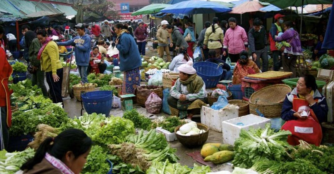 Lao people favor imported agricultural produce