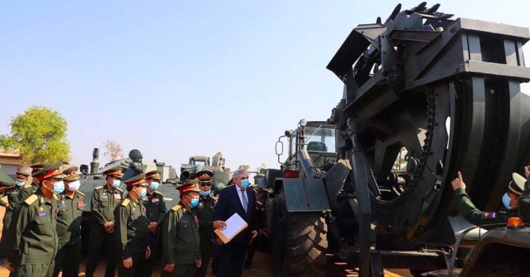 Russia Provides Military Engineering Vehicles and Equipment to Laos