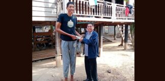 Meet the tallest man in Laos