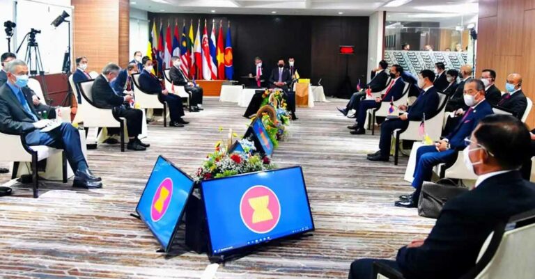 Leaders from ASEAN nations meet in Jakarta to discuss the situation in Myanmar. (Photo: AP)