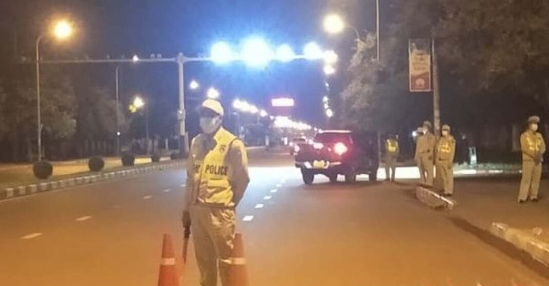 Vientiane police out in force