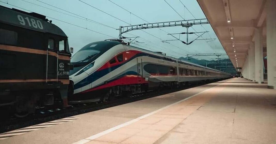 First Passenger Train Arrives in Laos along Laos-China Railway