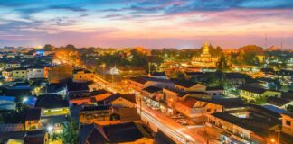 Vientiane, Laos by night (Photo: Hotels.com)