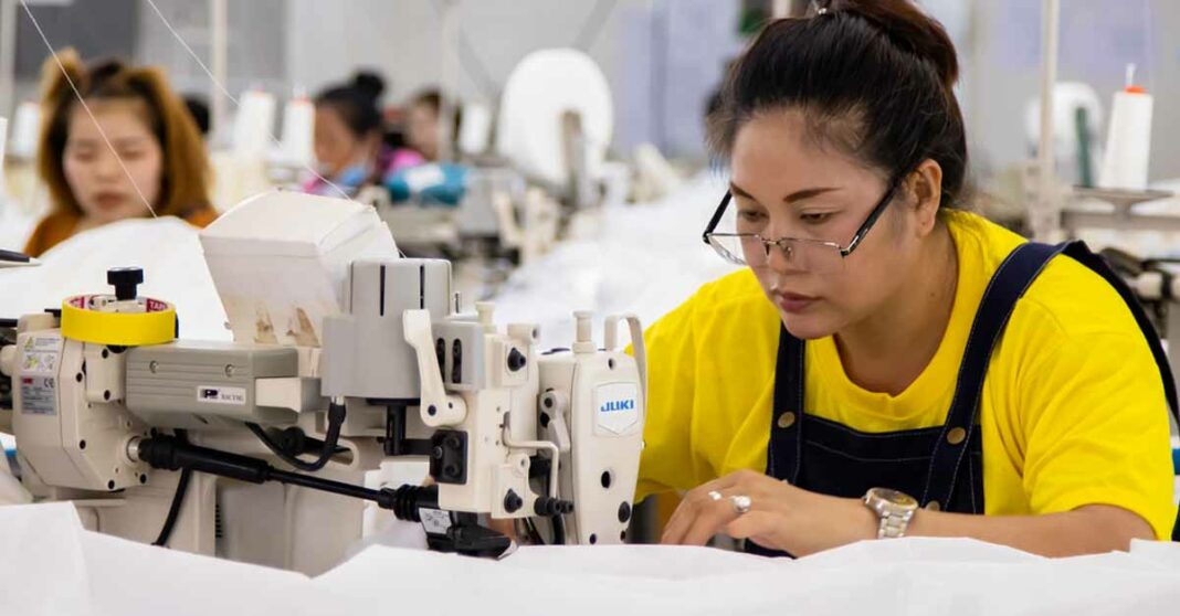 Garment factory in Laos (Photo: ILO)