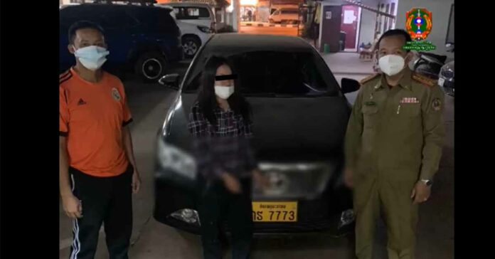 Woman steals secondhand car from dealership