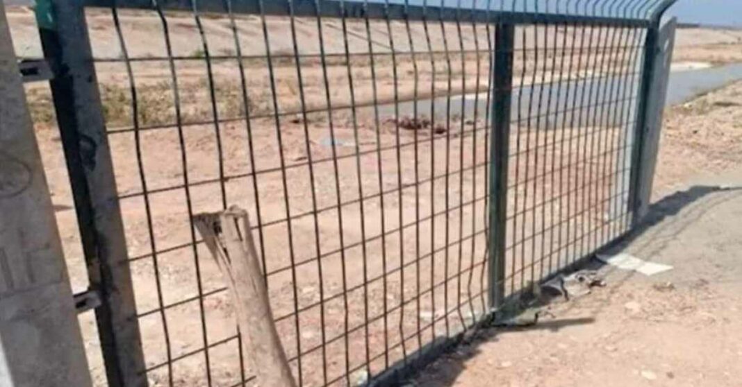 Fencing along the Laos-China Railway