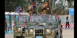 Prime Minister Hun Sen and Royal Cambodian Army Commander Lieutenant General Hun Manet inspect troops on the 20th anniversary of the Royal Cambodian Army on January 24, 2019. KT/Khem Sovannara