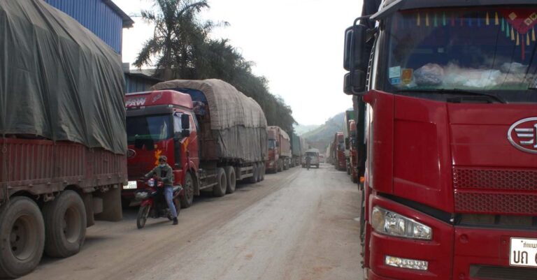 Freight trucks stuck in Luang Namtha cannot enter China.