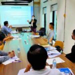 IMCT Trainer giving a training on seating arrangements and spacing in restaurant venues