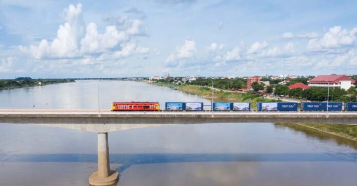 Rail freight from Thailand delivered to Laos for the first time across the Friendship Bridge Rail freight from Thailand delivered to Laos for the first time across the Friendship Bridge