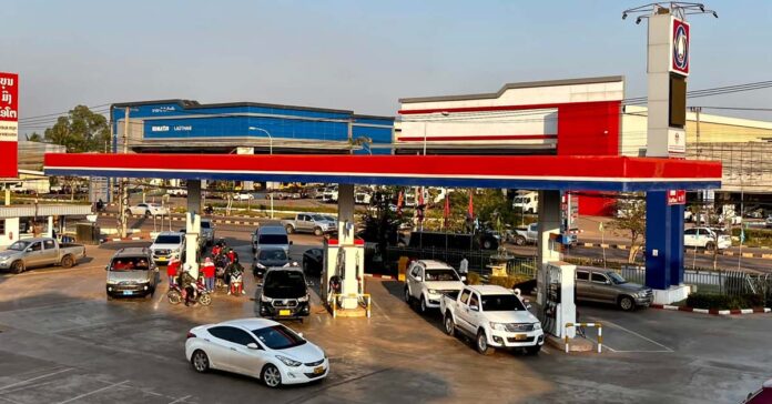 Government of Laos to urgently attempt to control fuel prices