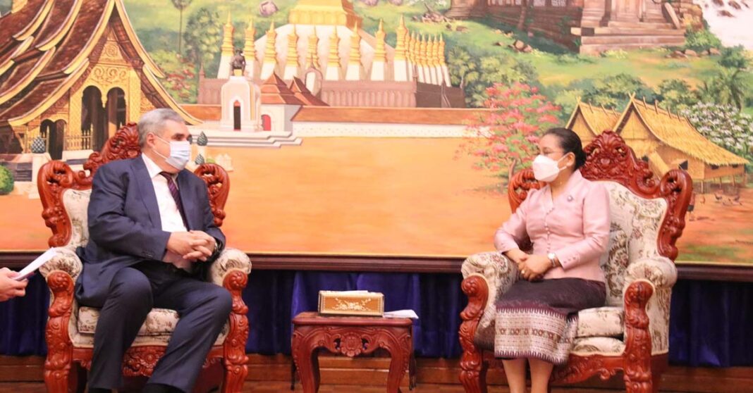 Russian Amabssador to Laos Vladimir A. Kalinin meets Tourism Minister Suanesavanh Vignaket