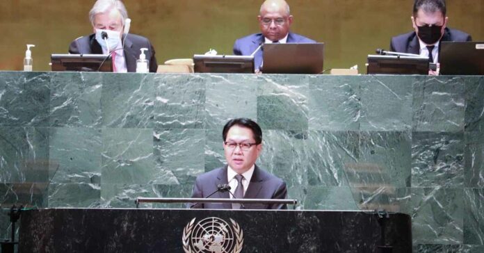 Anouparb Vongnorkeo, Ambassador and Permanent Representative of the Lao PDR at the 11th Emergency Special Session of the United Nations General Assembly