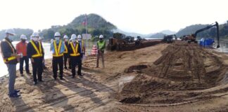 The crews are constructing at Moung Khoun island.