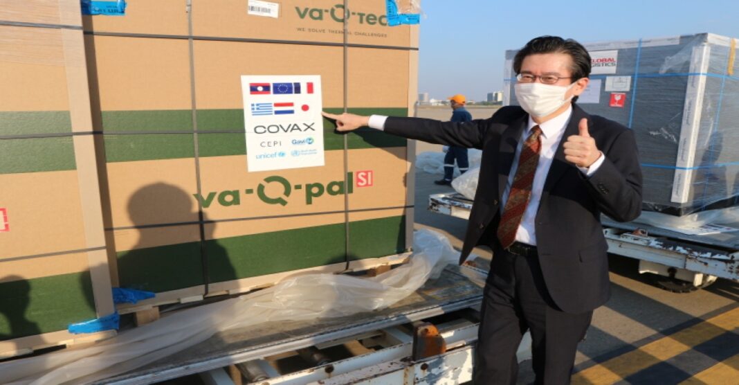 Mr. Kobayashi Kenichi, Ambassador of Japan, welcomed 320,000 doses of AstraZeneca at Wattay Airport.