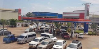 Fuel crisis in Vientiane Capital as importers unable to purchase supplies.