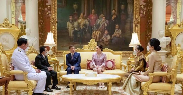 Lao PM Visits Thai King