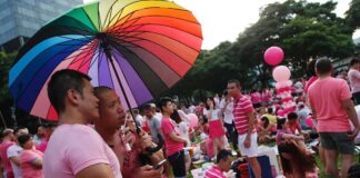 Singapore repeals colonial-era ban on gay sex (Photo: Reuters)