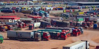 Trucks from Laos stranded at the Laos-China border at Boten (Photo: RFA)