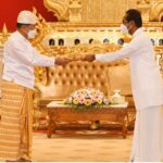 Ambassador of Sri Lanka to Myanmar, Mr J. M. Janaka Priyantha Bandara, presents his credentials to General Min Aung Hlaing.