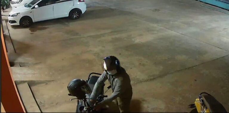 Motorbike theft caught on CCTV in Vientiane Capital.