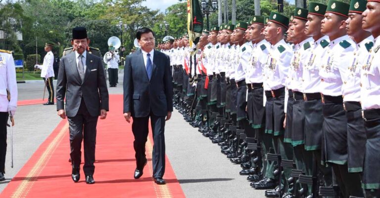 President of Laos Makes His First Official Visit to Brunei