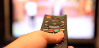 World Cup transmissions will no longer be broadcast by Laosat after FIFA lodged a complaint.