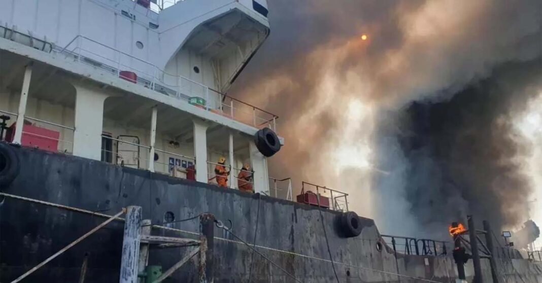 Oil Tanker Explosion Kills Two, Eight Missing in Thailand