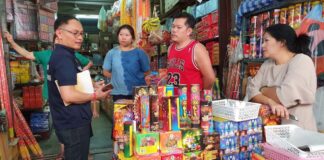 Vientiane Deputy Mayor Issues Firecrackers Ban