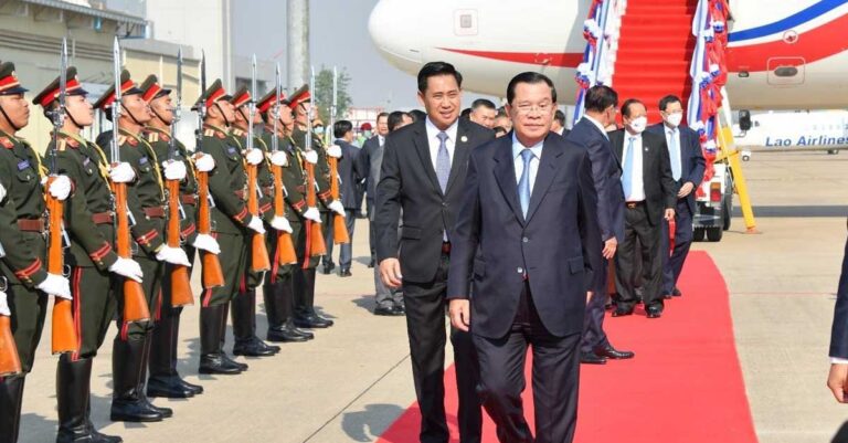 Cambodian Prime Minister Hun Sen Arrives in Laos