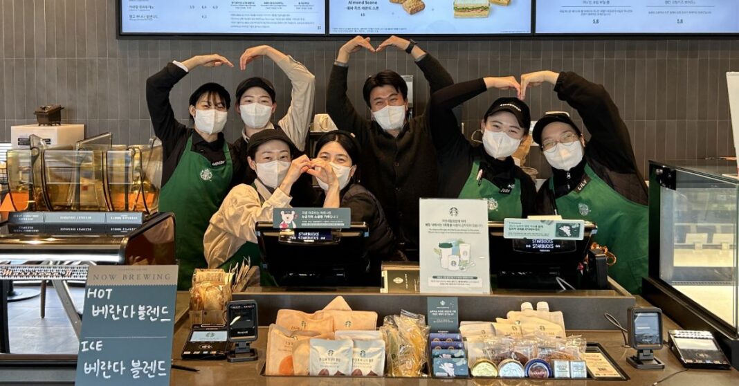 Starbucks Amplifies its Expansion Efforts in Asia-Pacific Region