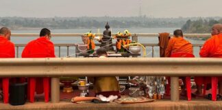 Religious Ceremony Held at Pakse Bridge After Three Suicides