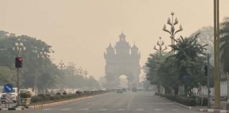 Hazy smog of air pollution over Vientiane Capital (Photo: Justa van Slooten)