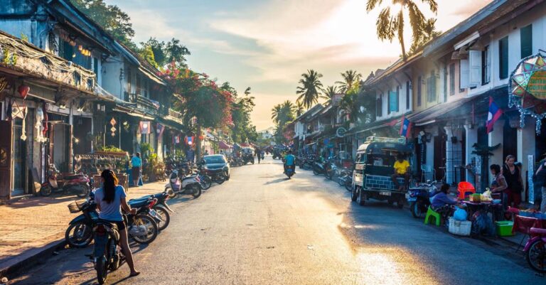 Central, South of Laos to Continue Experience Extreme Heat With Rain in Some Regions