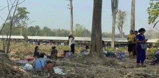 Fighting in Myanmar sends thousands fleeing to Thailand