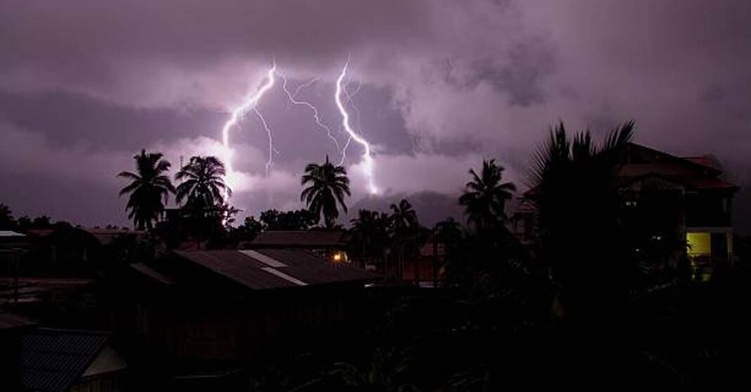 Nine Injured After Being Struck by Lightning in Oudomxay Province