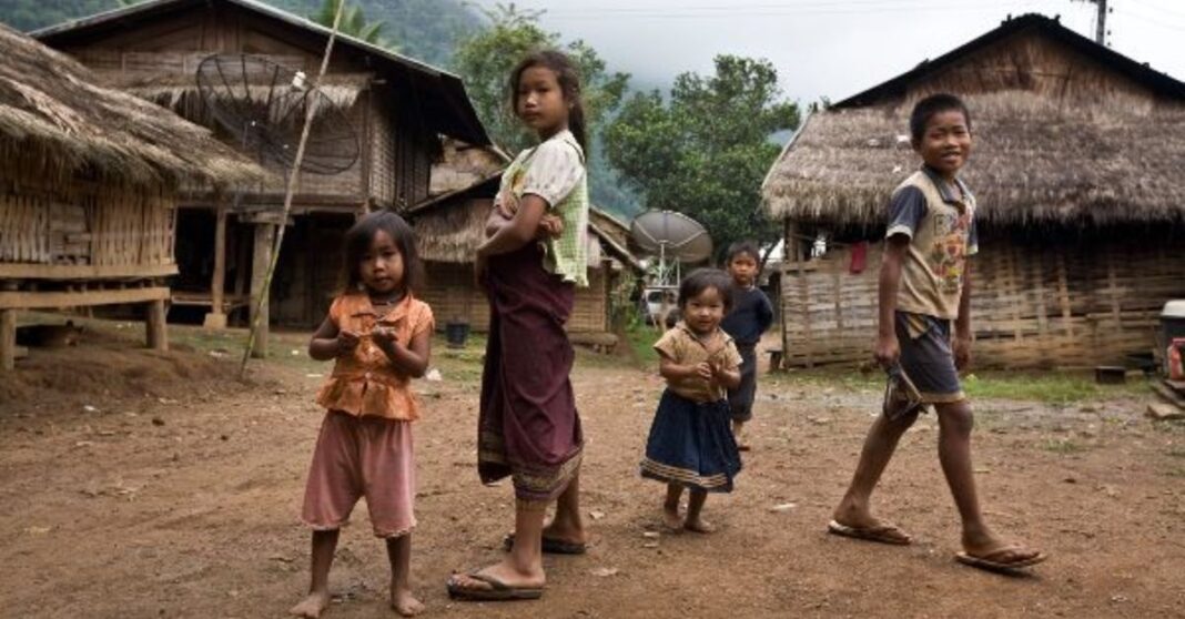 Laos Urges ASEAN to Tackle Poverty, Food Security