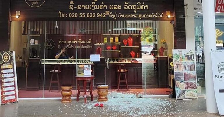 Gunman Robs Vientiane Jewelry Store, Escapes with Valuables