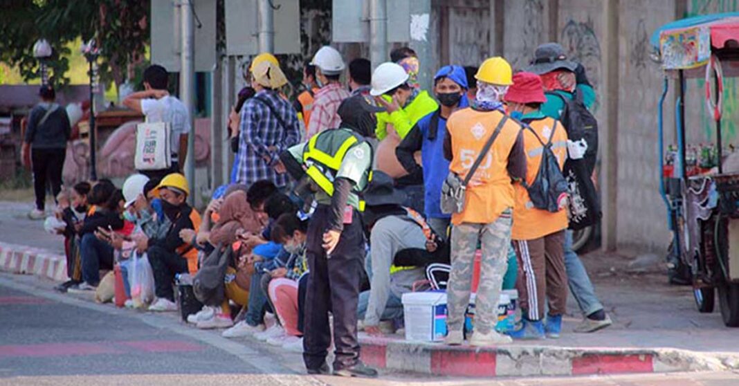 Cambodian PM Accuses Thailand of Planning to Expel Migrant Workers